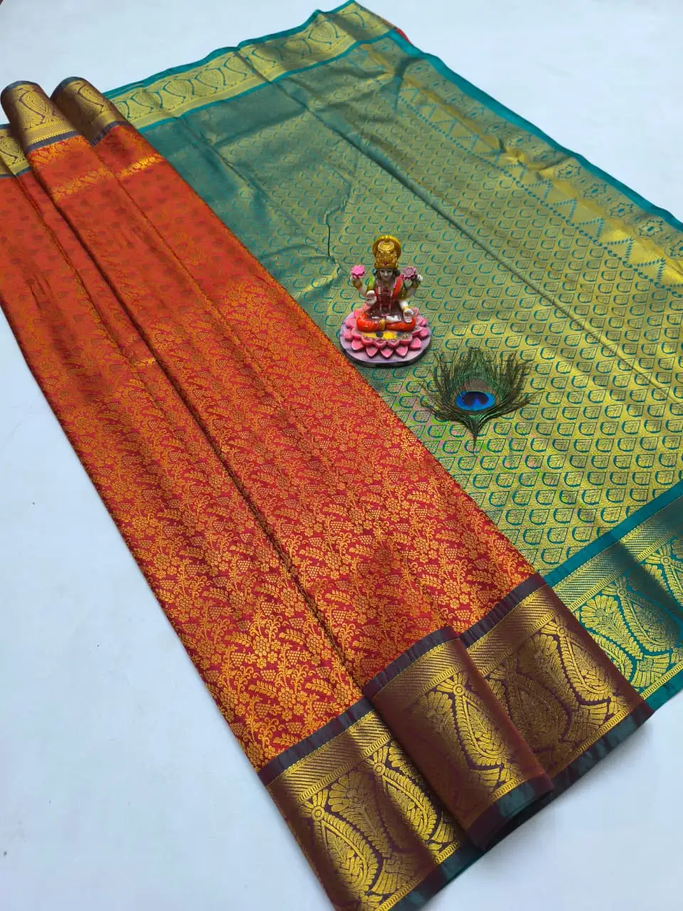 Peacock Paisley Diamond Zari Semi Kanchipuram Silk Saree